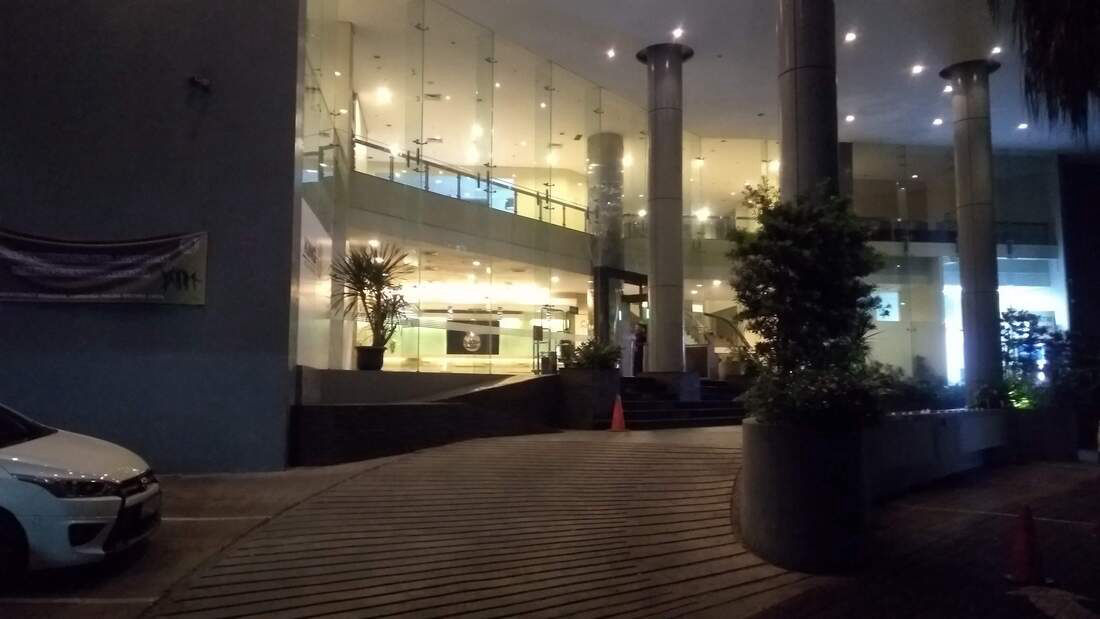 Flirt Bar and Lounge