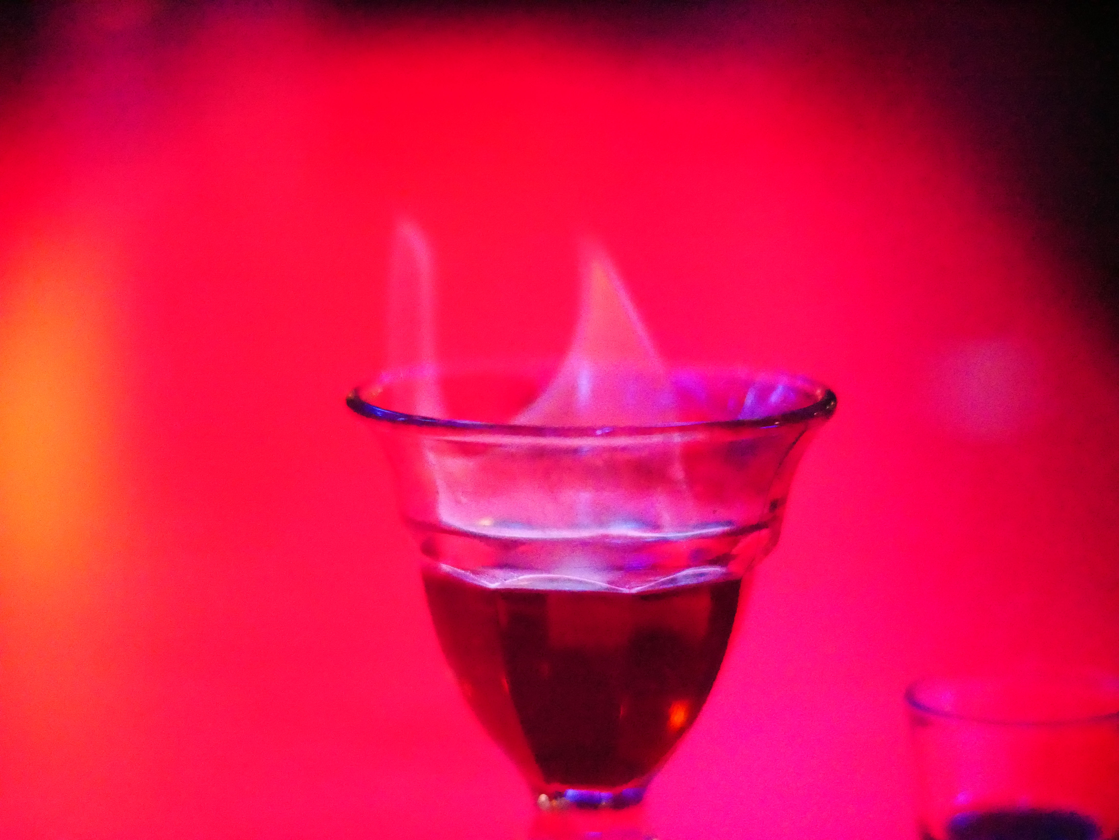 Lu'Te Club Discotique - Live Music & Karaoke